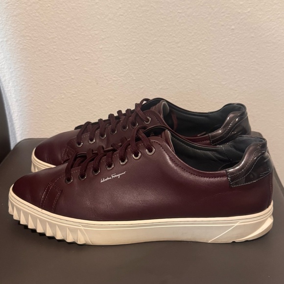Salvatore Ferragamo Men’s Cube Leather Sneakers – Sophisticated Style - Picture 2 of 4